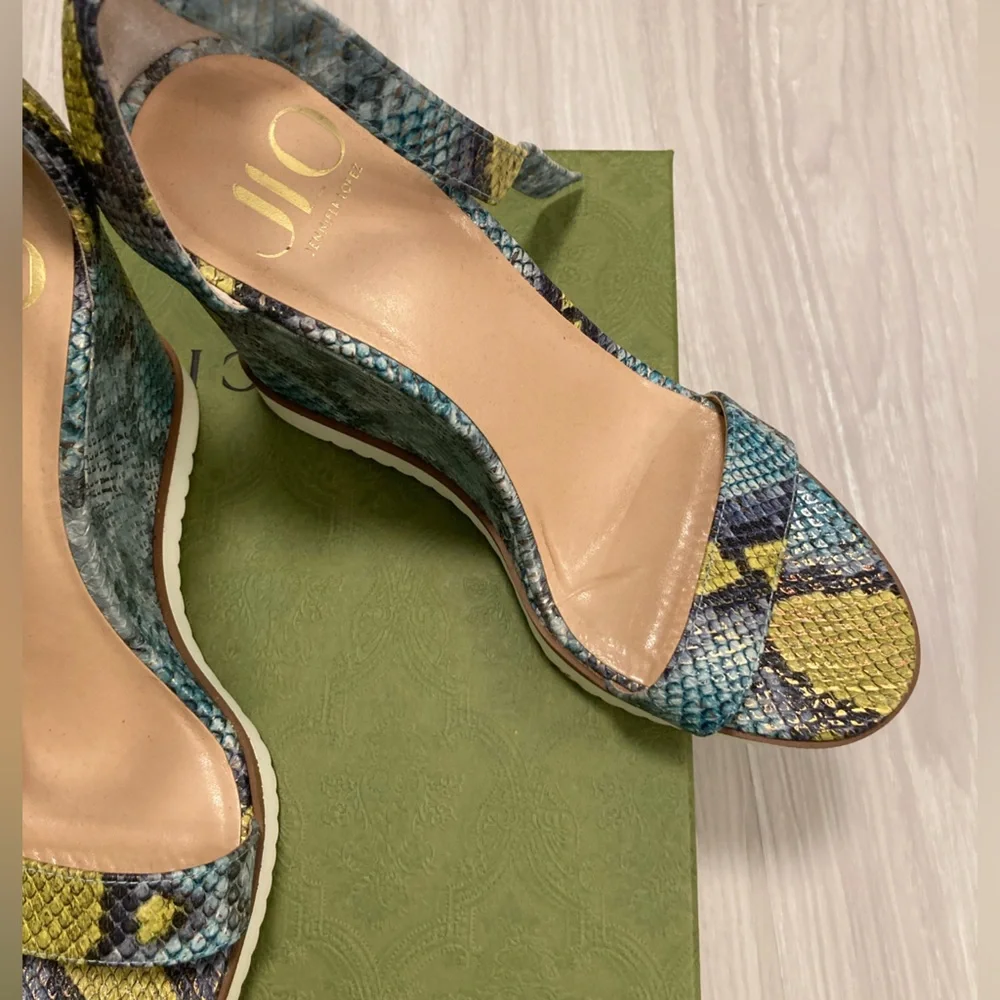 JLO platform heels size 9M. - Picture 2 of 2